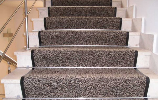 Грязезащитные ковры для лестниц - компания Кросо